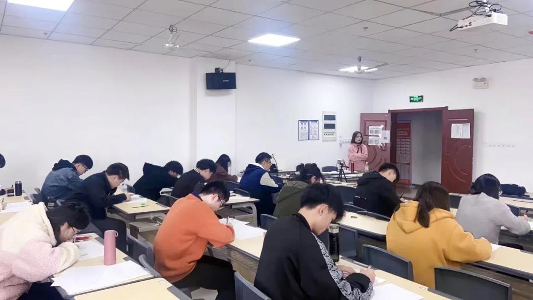 精英新启程VIP班秋季夯实班期末考试